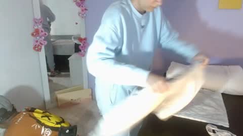 Snapshot of kimandyuk chatting on 02-16-25, 02:42 Kim  Yuk online show from 02-16-25, 02:42