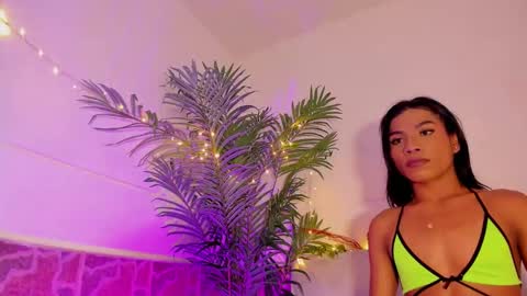 Snapshot of kimberly_gonzalez1 chatting on 12-10-24, 03:30 kimberly gonzalez online show from 12-10-24, 03:30