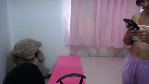 Kim online show from 02-12-25, 04:33