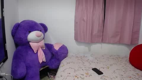 Kim online show from 09-09-25, 11:32