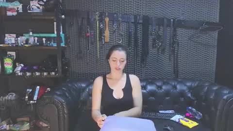  KIMBERLY SWAN  online show from 02-18-25, 03:43