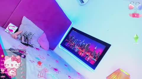 Snapshot of kimberly_thompsom chatting on 10-17-25, 07:49 Your Queen KIM online show from 10-17-25, 07:49