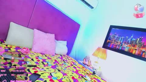 Snapshot of kimberly_thompsom chatting on 11-26-25, 02:56 Your Queen KIM online show from 11-26-25, 02:56