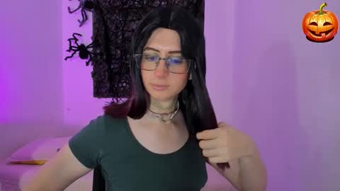 Snapshot of kimberly_thonson chatting on 10-17-25, 03:25 kimberly_thonson online show from 10-17-25, 03:25