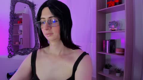 Snapshot of kimberly_thonson chatting on 11-15-25, 03:30 kimberly_thonson online show from 11-15-25, 03:30