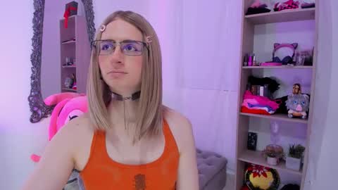 Snapshot of kimberly_thonson chatting on 01-09-26, 03:37 kimberly_thonson online show from 01-09-26, 03:37