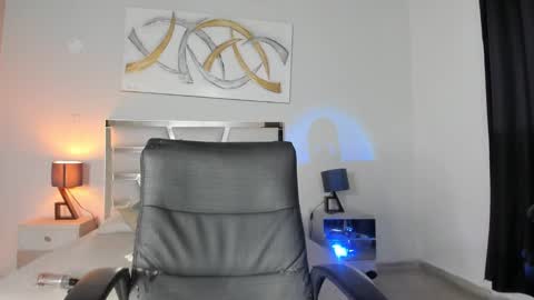 Snapshot of kimberlycoxxx chatting on 01-22-25, 11:53 kimberly online show from 01-22-25, 11:53