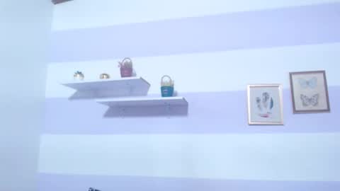 Kim  online show from 12-21-25, 02:46