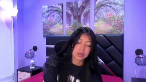 Kimberly Villalobos online show from 11-19-25, 11:32