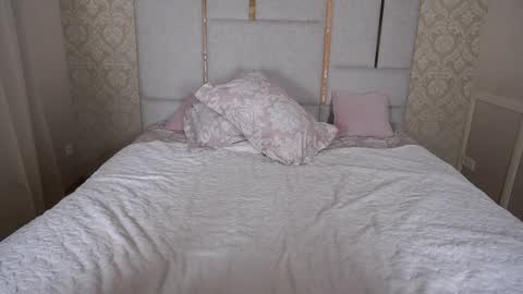 Kim online show from 12-07-24, 04:58