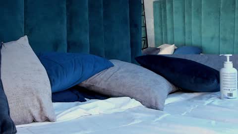 Snapshot of kimblair_ chatting on 12-22-24, 12:49 Kim online show from 12-22-24, 12:49