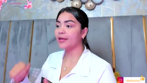  KIM  online show from 10-11-25, 03:28