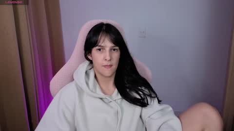 Kim 3 online show from 10-02-25, 04:52