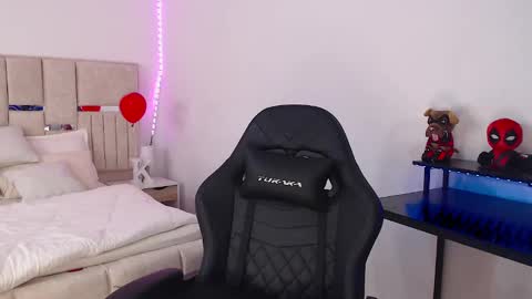 KimGeorgia online show from 02-15-25, 11:58