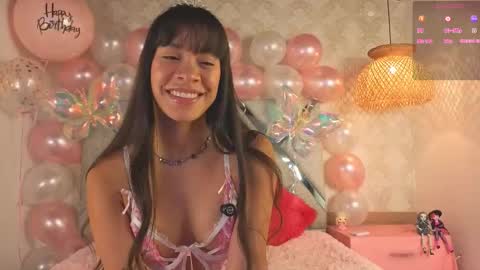 kimhilton online show from 10-28-25, 05:11