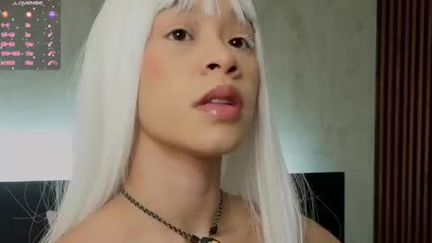 kimhilton online show from 02-25-26, 04:11