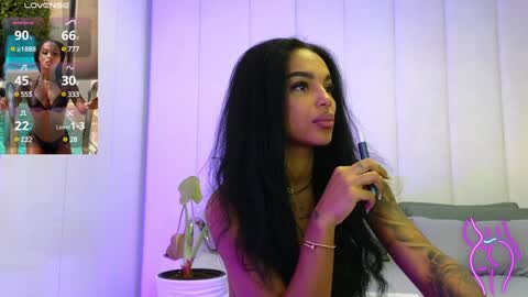 Kim online show from 01-06-25, 06:25