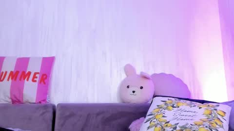 Natalie online show from 11-21-25, 09:24