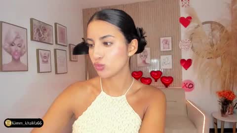 Kim  online show from 02-14-25, 09:10