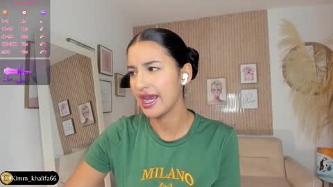 Kim  online show from 03-04-25, 11:00