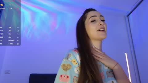 Kimmie online show from 04-11-26, 06:12