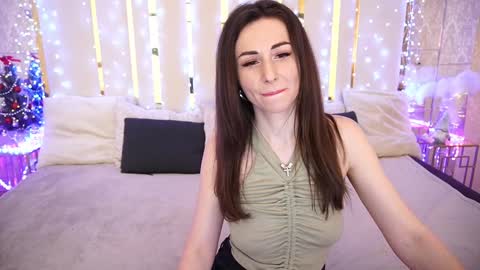 Snapshot of kimmmli chatting on 12-18-24, 02:06 Margo online show from 12-18-24, 02:06