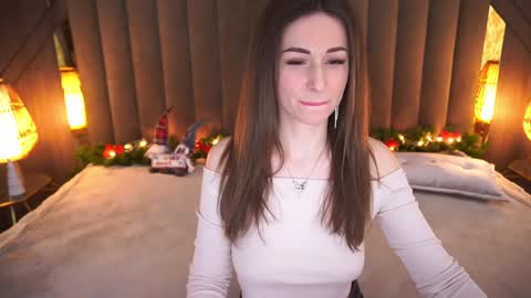 Snapshot of kimmmli chatting on 12-30-24, 01:58 Margo online show from 12-30-24, 01:58