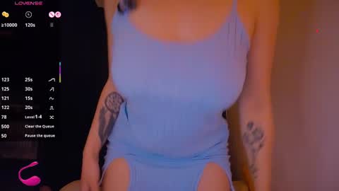 Snapshot of kimmy_chi chatting on 07-09-26, 05:28 Lo online show from 07-09-26, 05:28