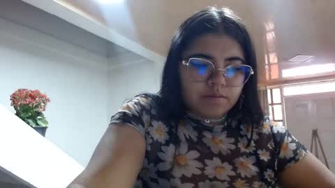 Snapshot of kimmy_kimmy_ chatting on 12-03-24, 07:44 Kimmy online show from 12-03-24, 07:44