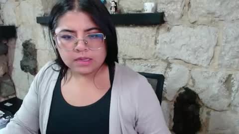 Snapshot of kimmy_kimmy_ chatting on 01-13-25, 09:31 Kimmy online show from 01-13-25, 09:31