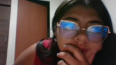 Snapshot of kimmy_kimmy_ chatting on 02-17-25, 01:47 Kimmy online show from 02-17-25, 01:47
