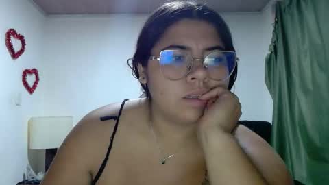 Snapshot of kimmy_kimmy_ chatting on 09-22-25, 03:19 Kimmy online show from 09-22-25, 03:19