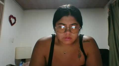 Snapshot of kimmy_kimmy_ chatting on 10-16-25, 02:56 Kimmy online show from 10-16-25, 02:56