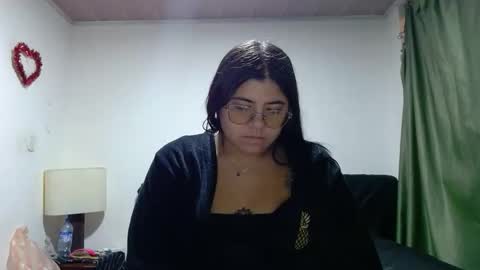 Snapshot of kimmy_kimmy_ chatting on 10-17-25, 03:20 Kimmy online show from 10-17-25, 03:20