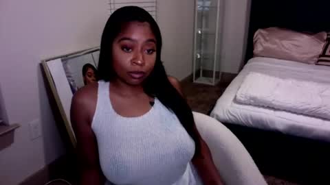 Snapshot of kimmyluxx chatting on 02-09-25, 02:28 kimmyluxx online show from 02-09-25, 02:28