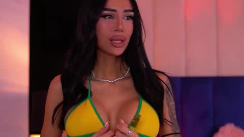 Kim online show from 12-14-25, 02:22