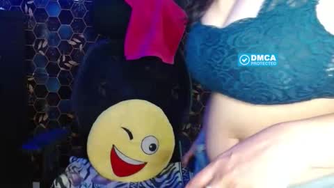 Snapshot of kinderrjoy chatting on 10-31-25, 05:52 kinderrjoy online show from 10-31-25, 05:52