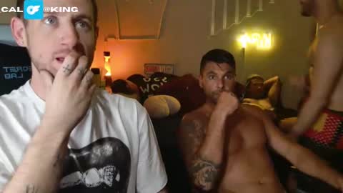 Snapshot of king_cal_ chatting on 12-04-24, 02:09 king_cal_ online show from 12-04-24, 02:09