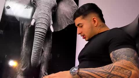 Angel Falconer online show from 10-28-25, 03:10