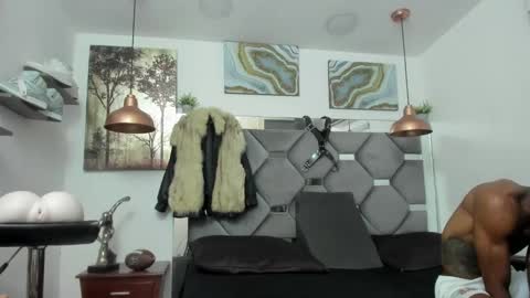 HOT MEN BLACK online show from 12-29-24, 01:24