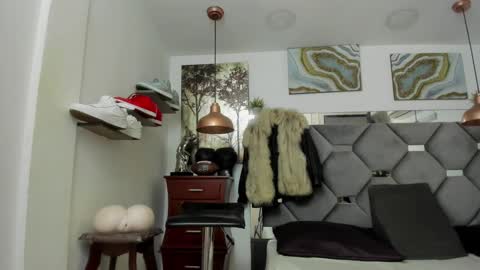 HOT MEN BLACK online show from 02-14-25, 04:52