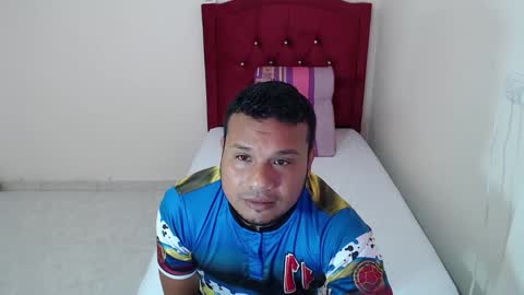 Snapshot of king_leo3 chatting on 01-09-26, 12:41 King LEO online show from 01-09-26, 12:41