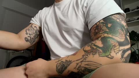 Snapshot of king_master_juan chatting on 12-04-24, 05:33 The Best Master online show from 12-04-24, 05:33