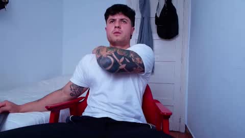 Snapshot of king_master_juan chatting on 10-23-25, 05:01 The Best Master online show from 10-23-25, 05:01