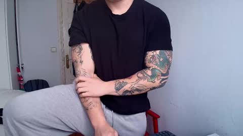 Snapshot of king_master_juan chatting on 02-24-26, 09:51 The Best Master online show from 02-24-26, 09:51