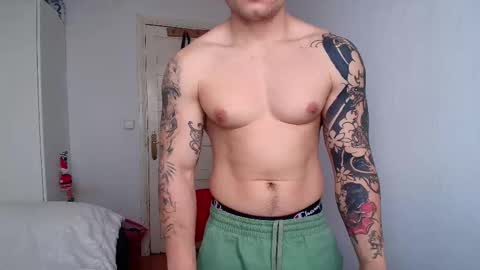 Snapshot of king_master_juan chatting on 02-25-26, 11:20 The Best Master online show from 02-25-26, 11:20