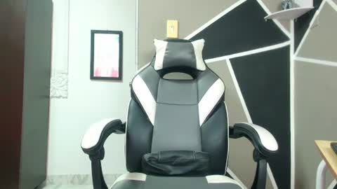 Snapshot of king_orion chatting on 07-15-26, 11:10 King Orion online show from 07-15-26, 11:10
