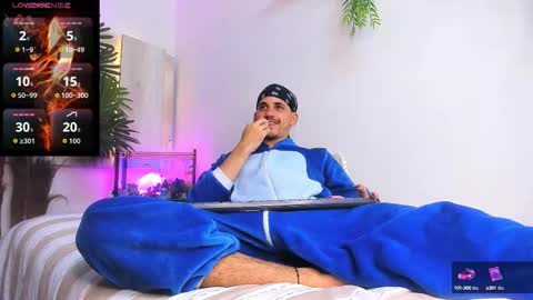 Snapshot of king_voy chatting on 10-02-25, 08:27 king voy online show from 10-02-25, 08:27