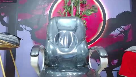 Snapshot of king_voy chatting on 11-21-25, 09:13 king voy online show from 11-21-25, 09:13