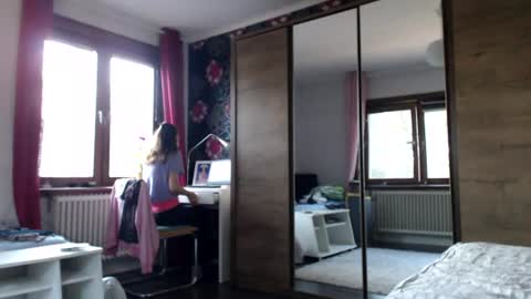 Snapshot of kingandprincess chatting on 07-20-26, 06:32 sexysexyhotwetpinkredpussy online show from 07-20-26, 06:32